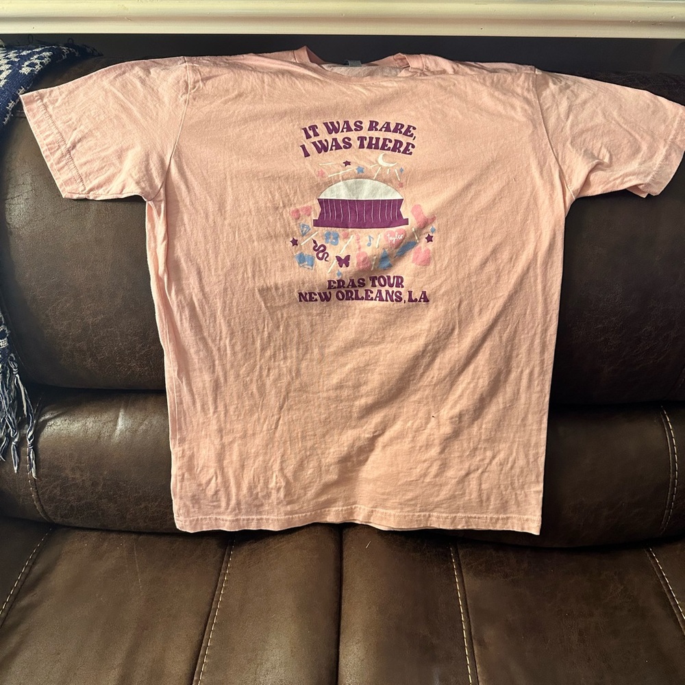 New Orleans Graphic Tee - Pink